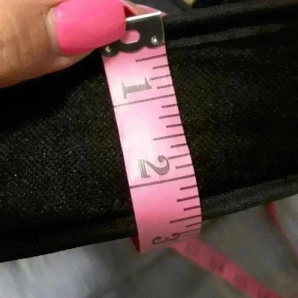 Crossbody bag with adjustable strap - Picture 7 of 8